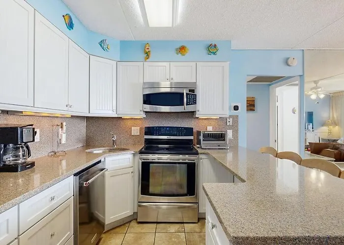Sunny With Balcony Washer & Dryer Pools Gym Sauna & Ac Holiday home Ocean City
