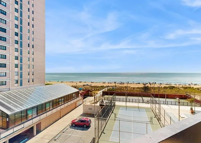 Sunny With Balcony Washer & Dryer Pools Gym Sauna & Ac *