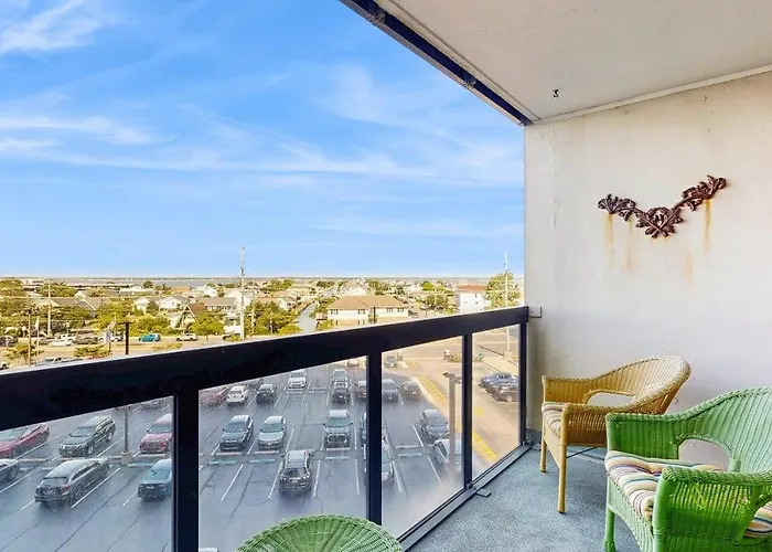 Sunny With Balcony Washer & Dryer Pools Gym Sauna & Ac *