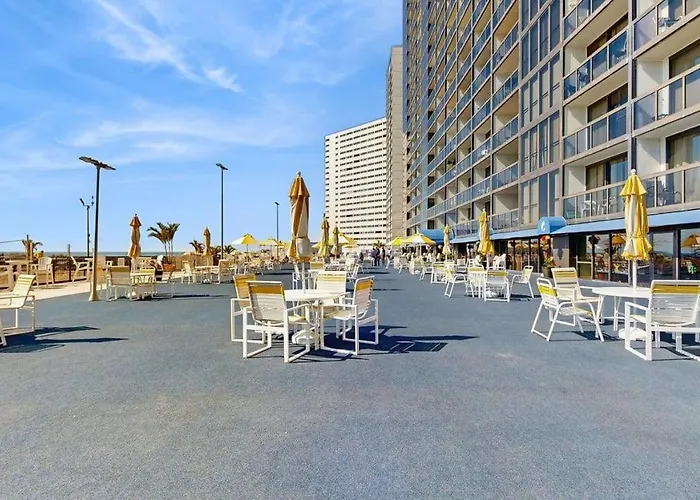 Sunny With Balcony Washer & Dryer Pools Gym Sauna & Ac *