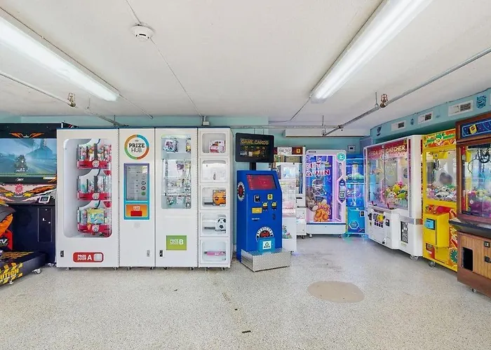 Sunny With Balcony Washer & Dryer Pools Gym Sauna & Ac * Ocean City