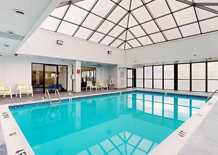 Sunny With Balcony Washer & Dryer Pools Gym Sauna & Ac * Ocean City