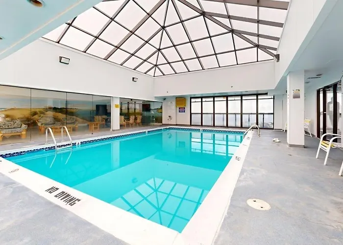 Sunny With Balcony Washer & Dryer Pools Gym Sauna & Ac *